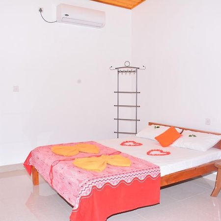 Pleasant Park Holiday Inn Trincomalee Luaran gambar